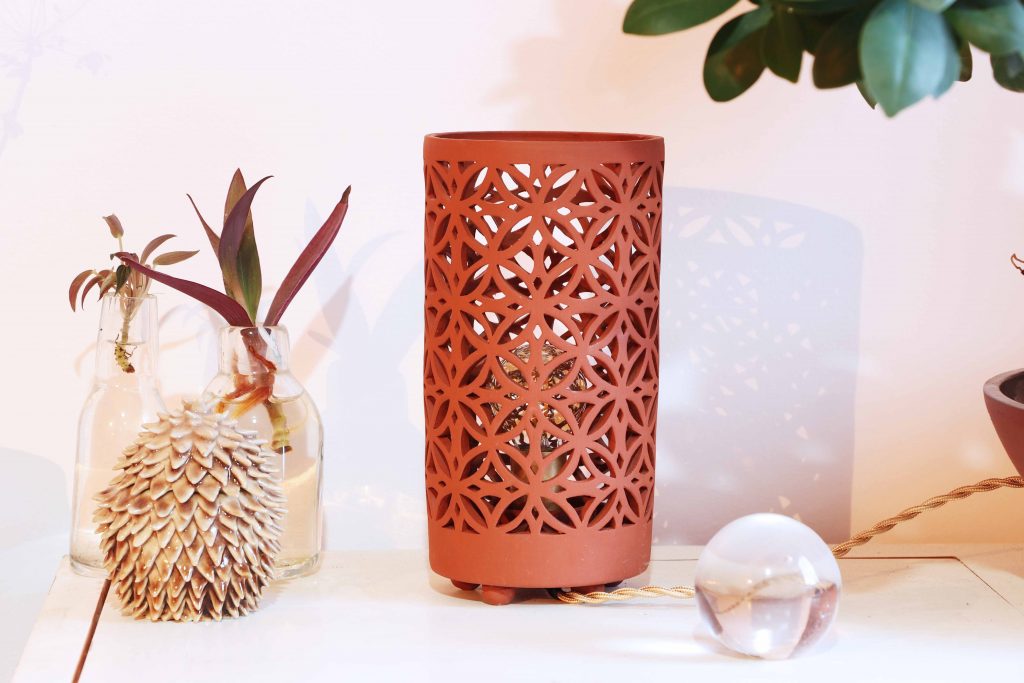 Lampe Bougeoir Oriental En Céramique Ajourée – Fait Main (neuf)